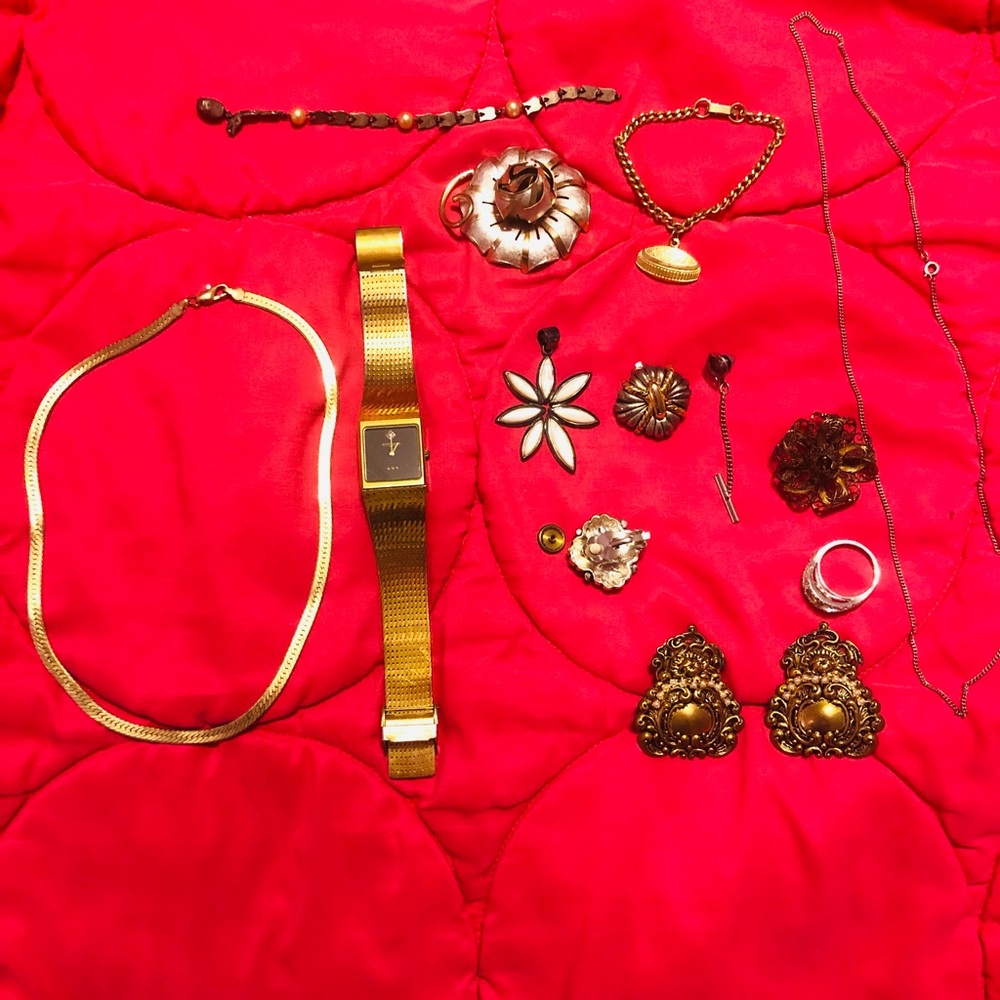 JEWELRY BUNDLES VINTAGE